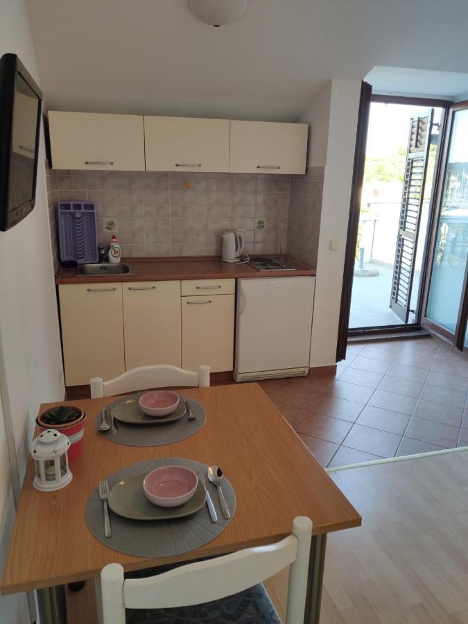 App Sime Klarin, Br.3 Apartamento Jezera Exterior foto